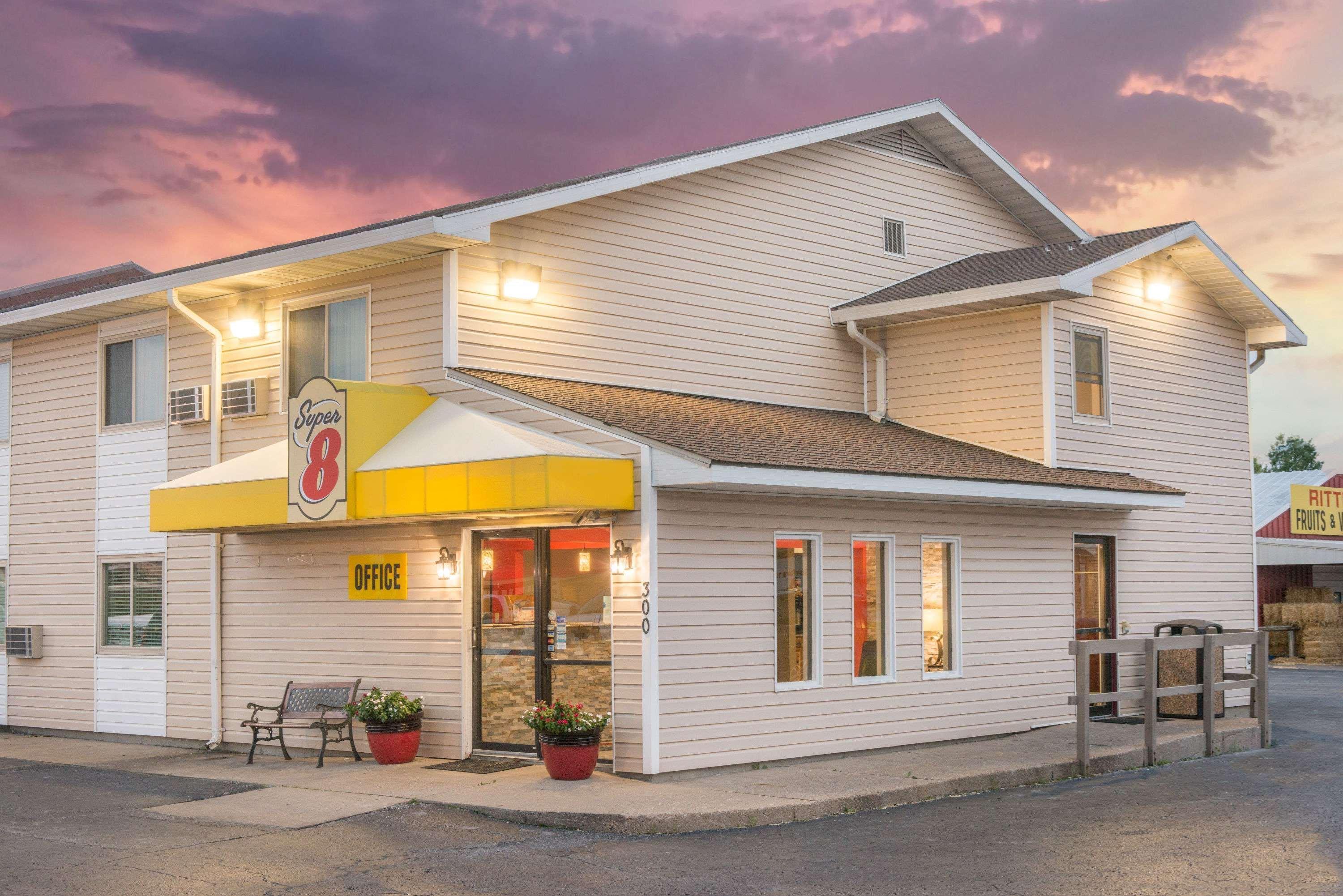 Motel Super 8 By Wyndham Moberly Mo Extérieur photo