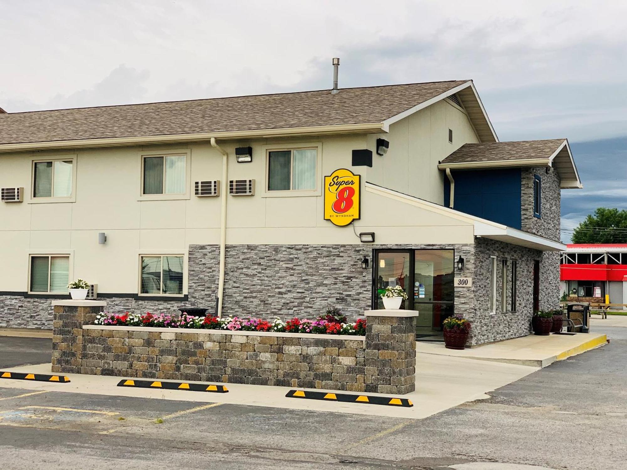 Motel Super 8 By Wyndham Moberly Mo Extérieur photo